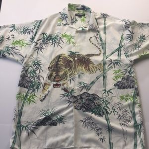 Oriental Tiger Print button down Shirt L